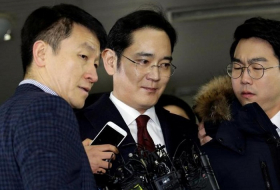 Samsung boss returns for questioning in South Korea corruption probe